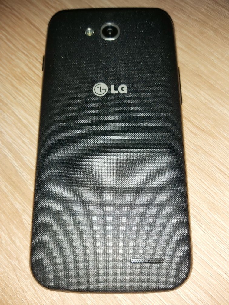 Телефон LG L90 5"