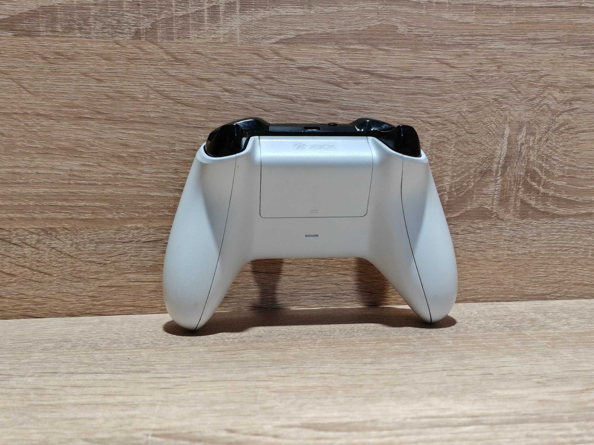 Kontroler Microsoft Xbox One biały