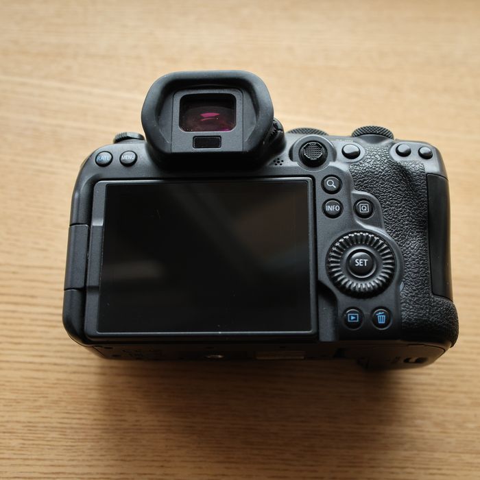 Фотоапарат Canon R6 body