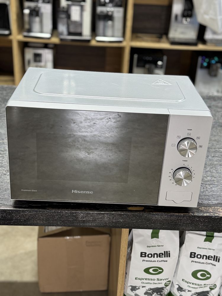 Мікрохвильова піч Hisense H20MOMP1 з Німеччини