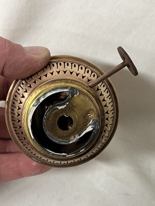 Palnik brener do lampy naftowej UNIS FRANCE PARIS mosiężny gwint 39 mm