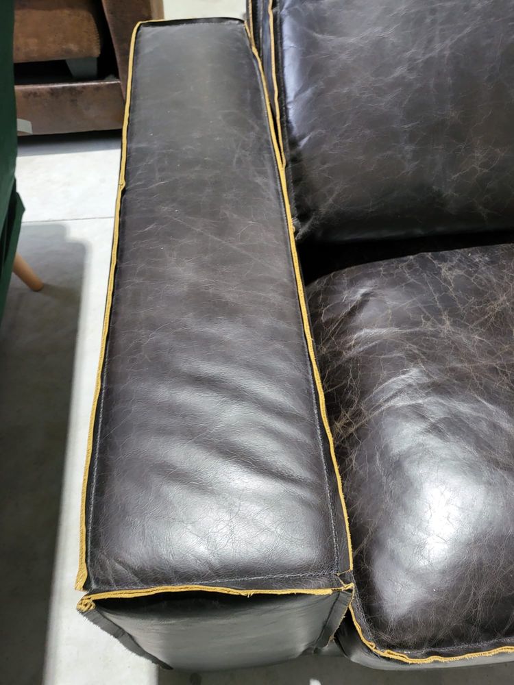 Sofa pele genuina “maison du monde”