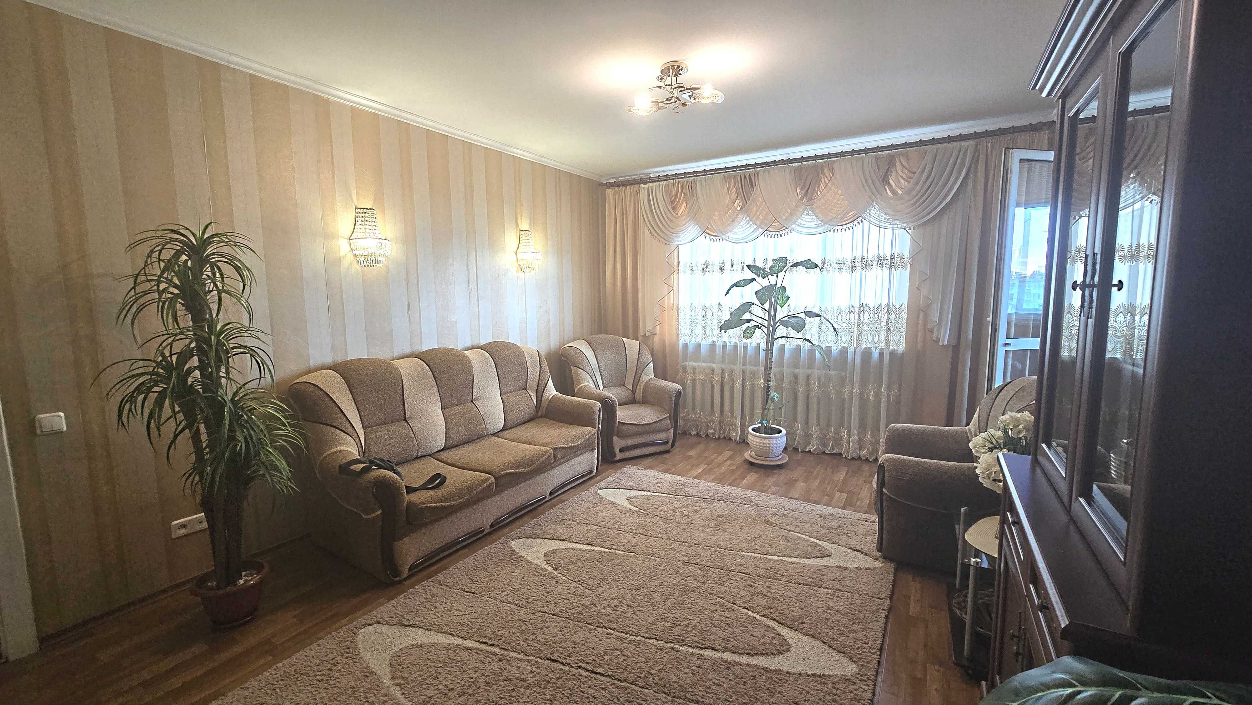 Продам 3 комнатную квартиру. Центр Таирова. Проспект академика Глушко