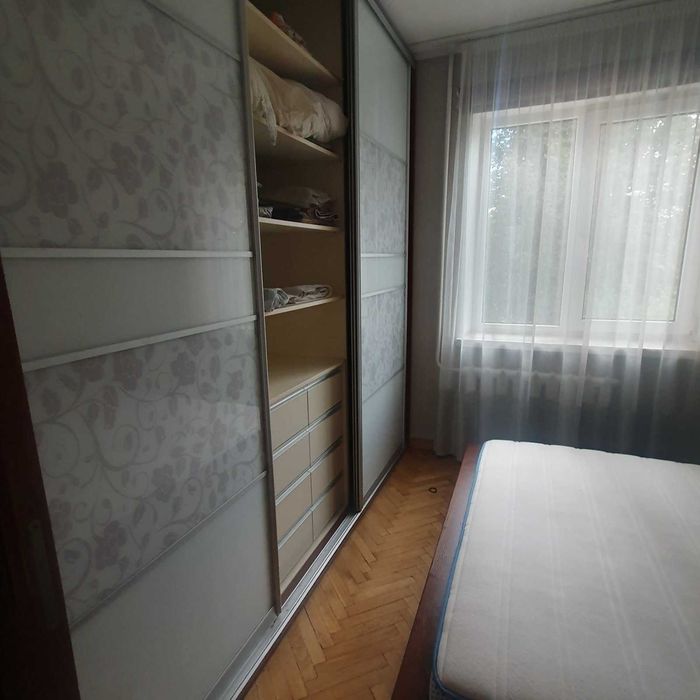 Оренда, 2-кімнатной квартири, вул. Олександра Довженка, 10.