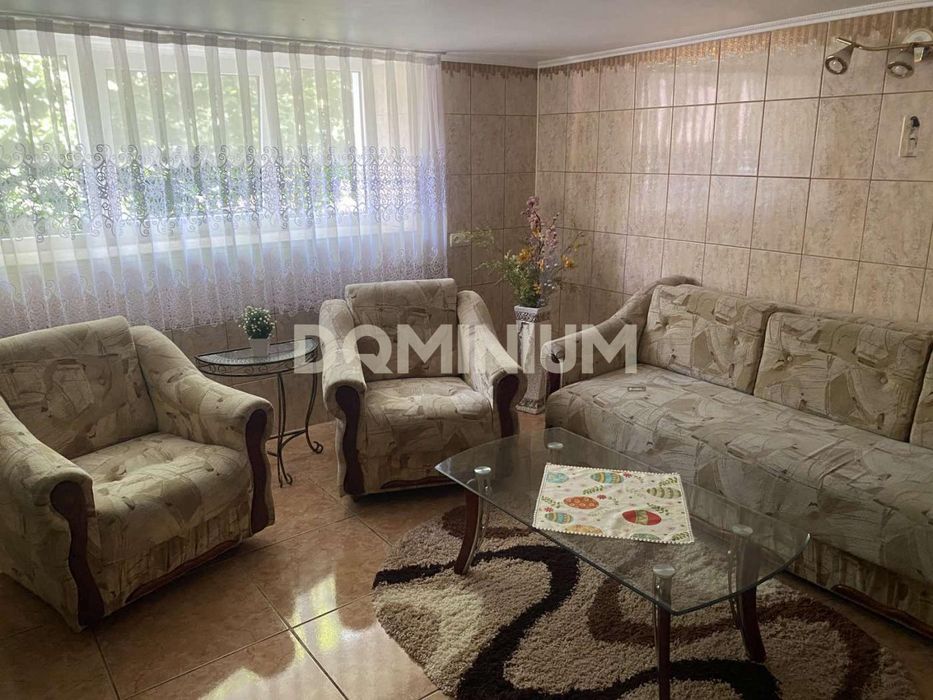 Продається будинок у мальовничому селі