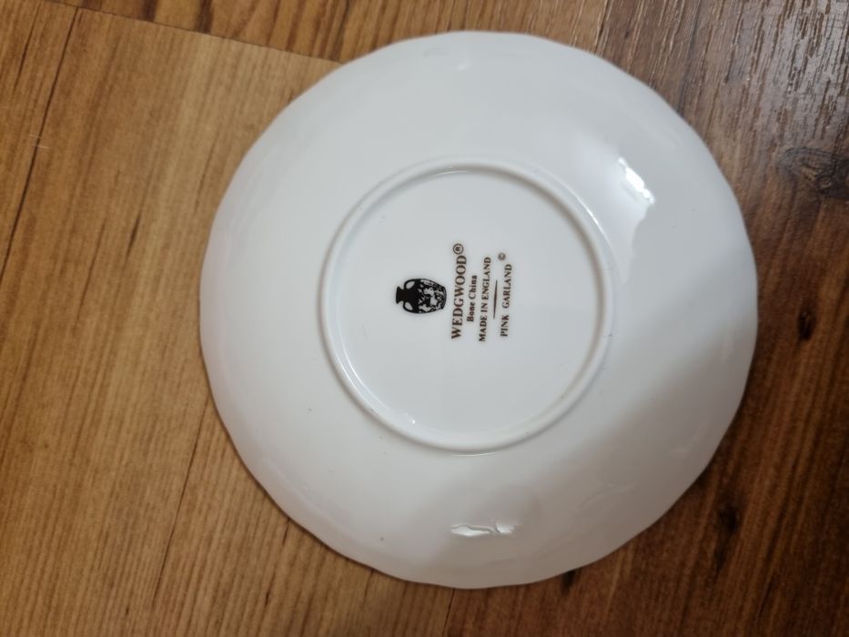 Porcelana Wedgwood pink garland kolekcja