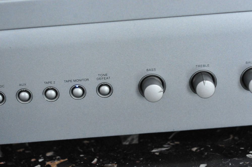 NAD 356 BEE wzmacniacz