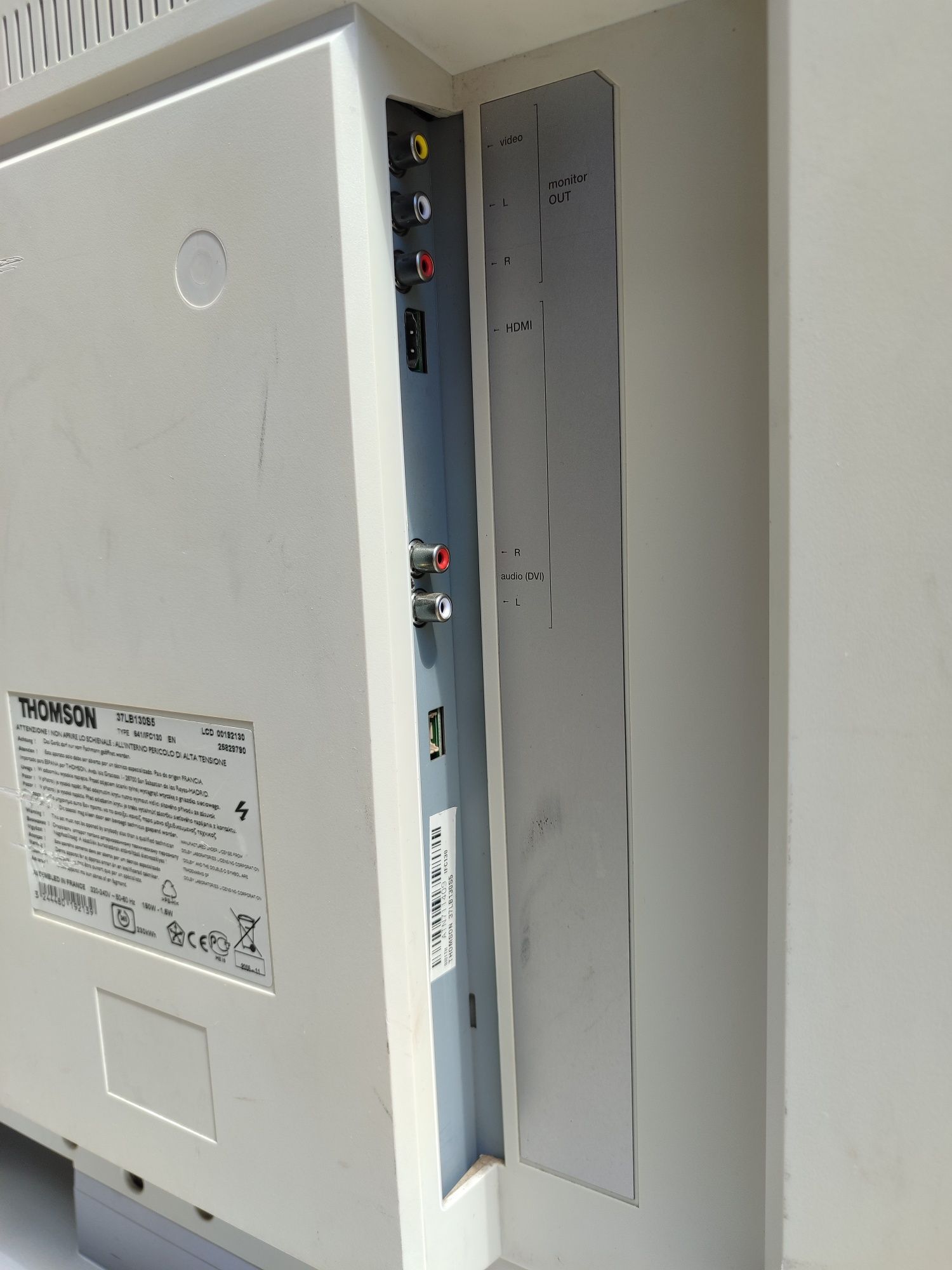 Телевізор Thomson. Розмір 37LB130S5 37". Не робочий.