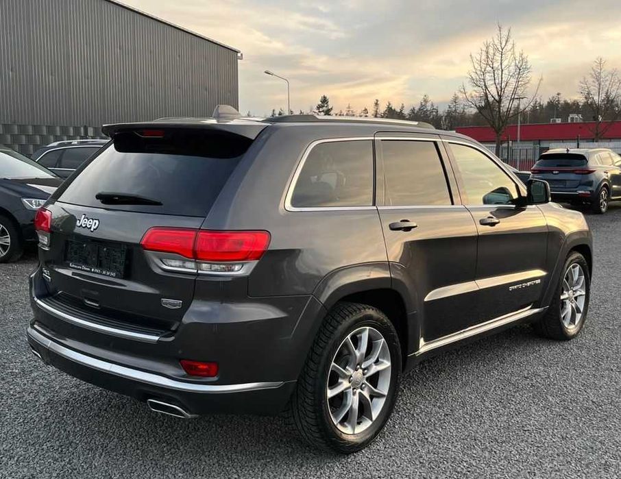 Бампер передній Jeep Grand Cherokee WK2 разборка Джип Гранд Черокі