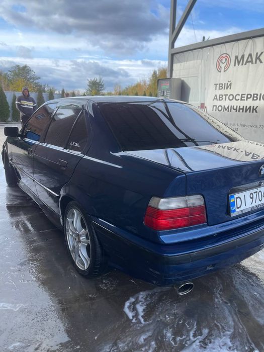 Продам. BMW e36.