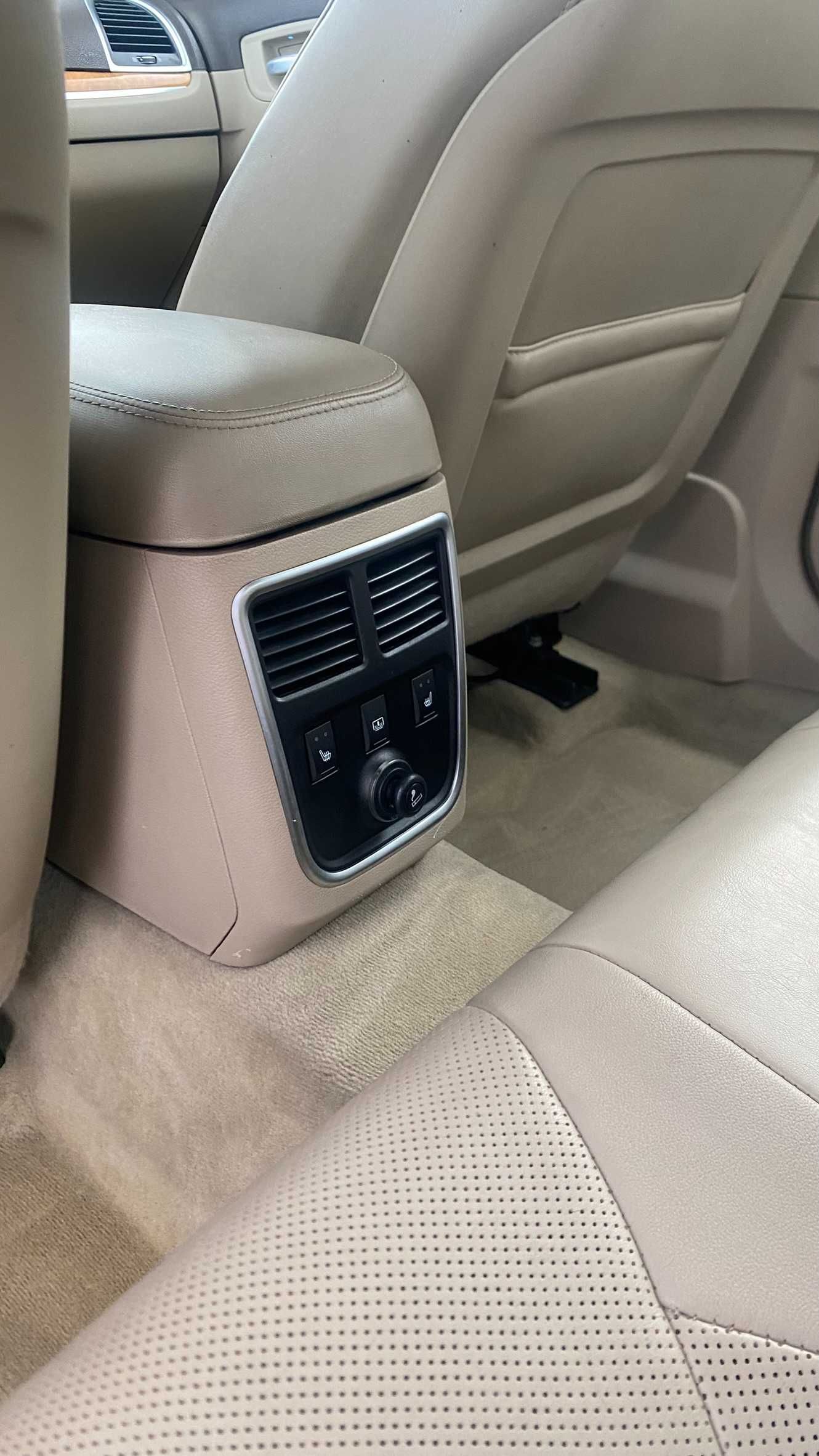 Lancia Thema 3.0 CRD V6 | 2013 | 239 KM |  Zarejestrowana  |  Zamiana