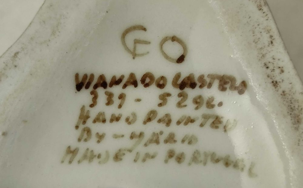 Paliteiro em louça de Viana do Castelo