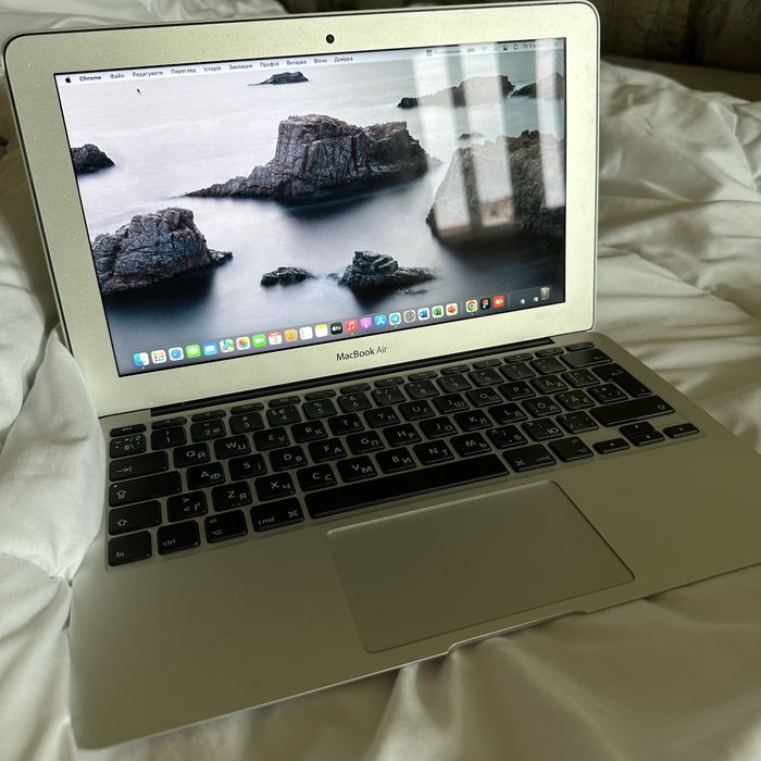 Macbook Air 11 2016 року 8/128 Gb