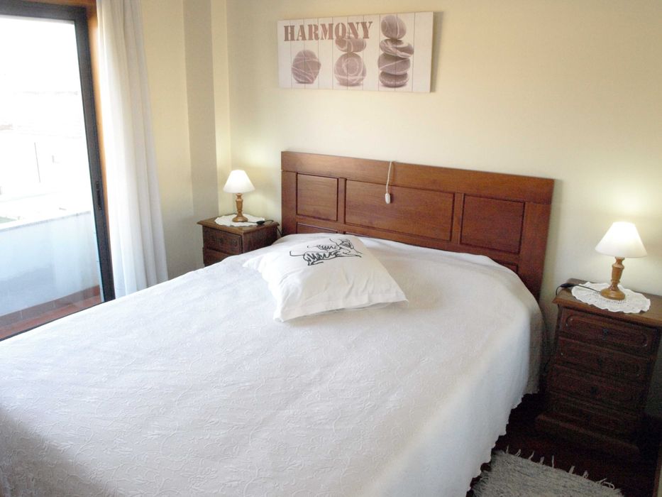 EPS41, espaçoso T3 Duplex em condomínio frente praia. Linda vista mar.