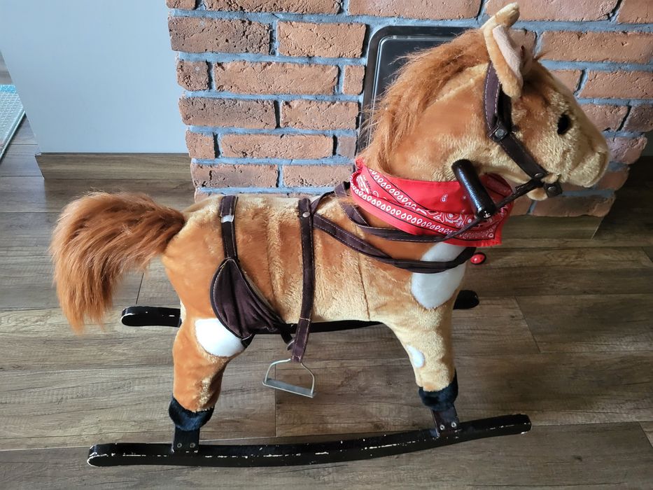 Koń na biegunach smiki
