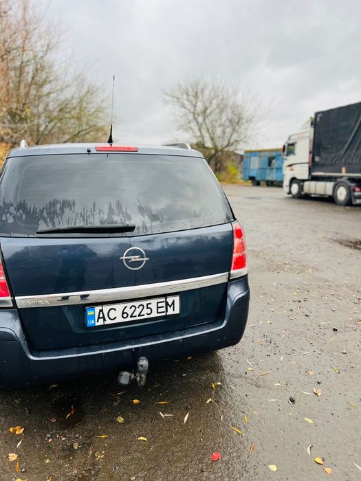 Opel Zefira B 1.6 бензин
