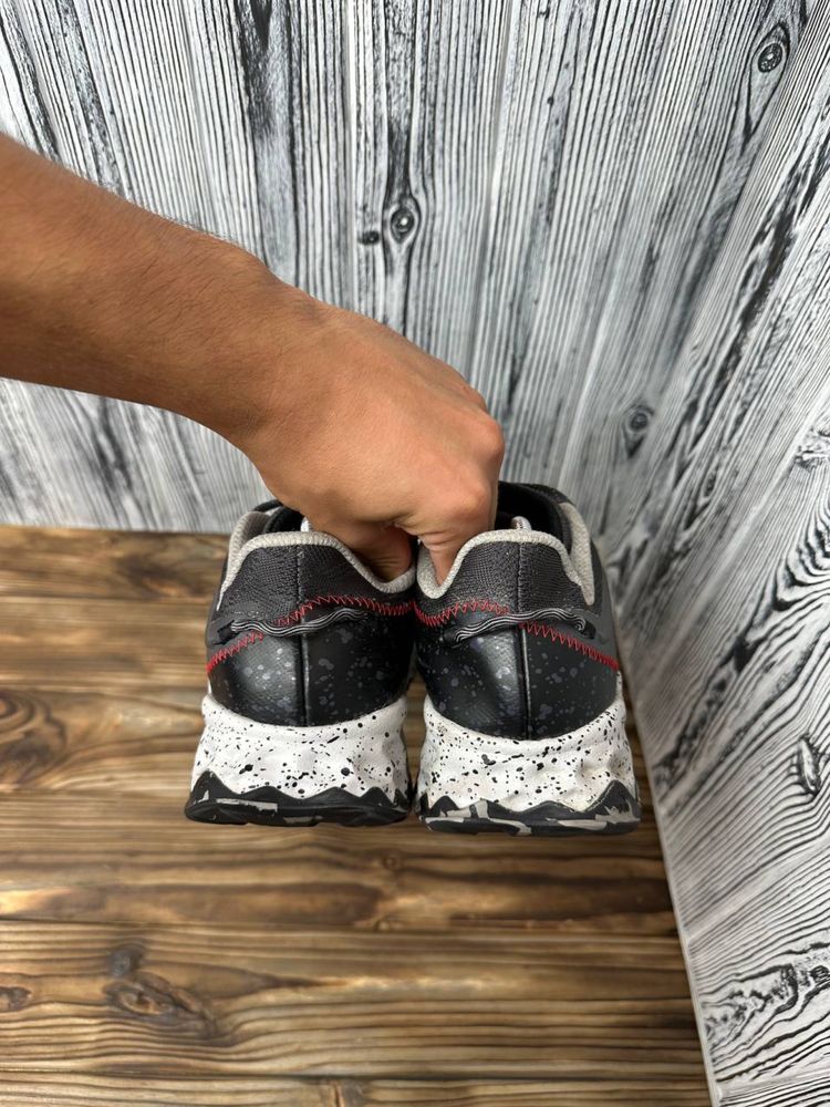 Кросівки - New Balance 44р
