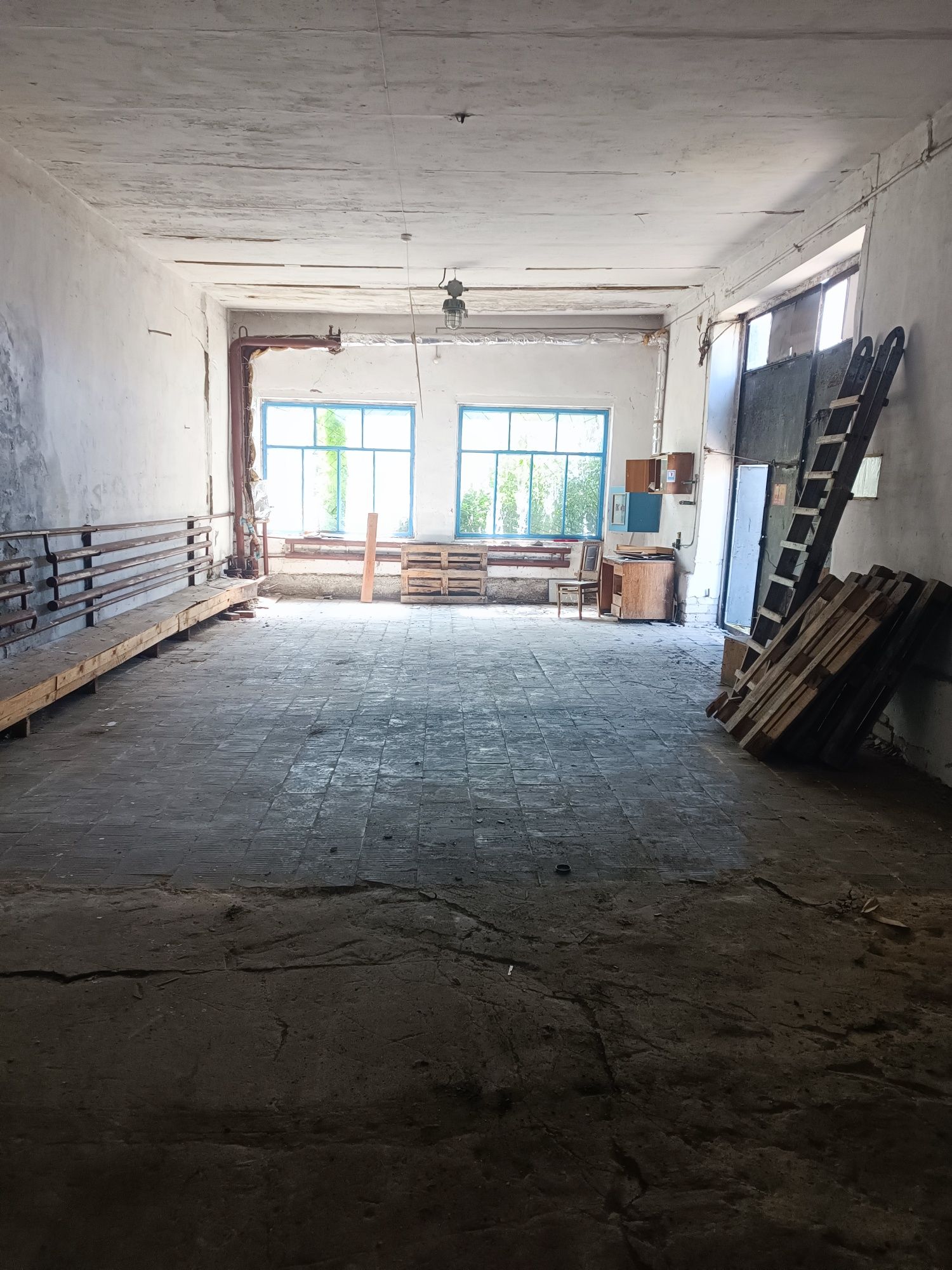 оренда приміщень складів боксів від 30 до 70 квадратів. район глобала