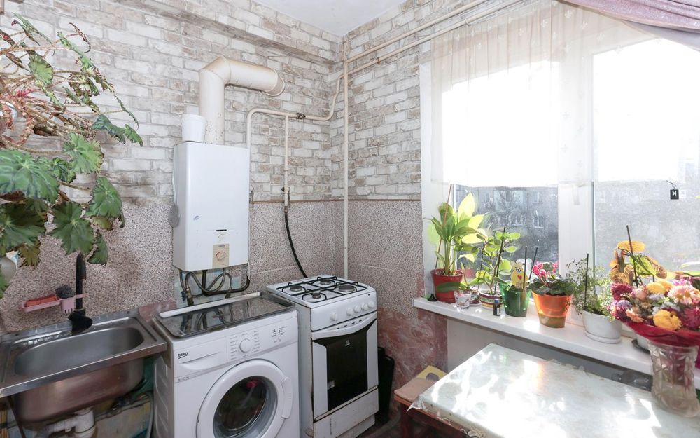 Продаж двокімнатної квартири на Космосі