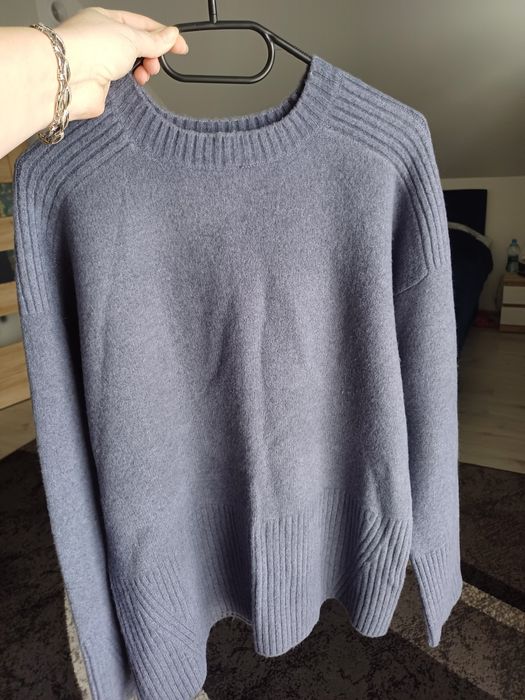 Ciepły sliczny sweter Zara S