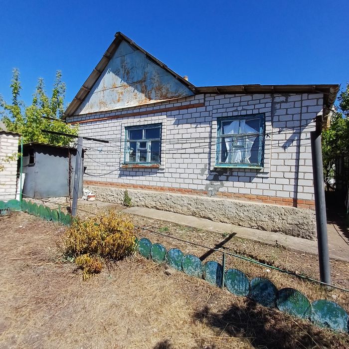 Продаеться будинок,за дитячою лікарнею,район Фрегат,під ремонт.