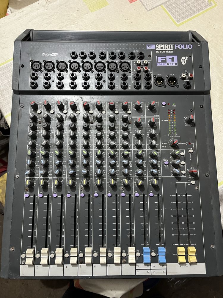 2x Mikser analogowy. Samson MPL 1640 16-kanalowy, Soundcraft Spirit