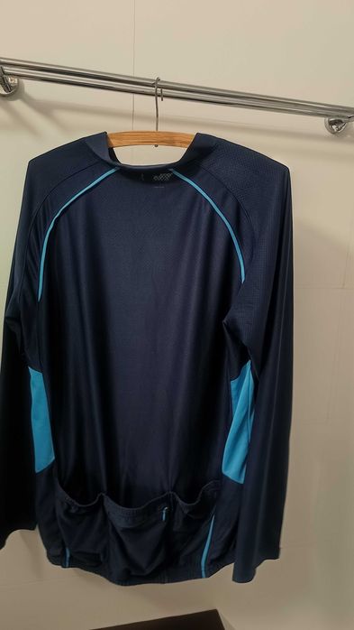 Strój rowerowy na jesień granatowy w rozmiarze XL