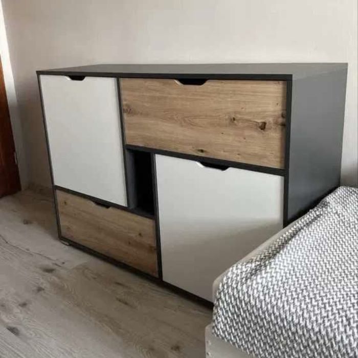 Komoda do salonu grafit/biel + dąb artisan nowoczesna młodzieżowa