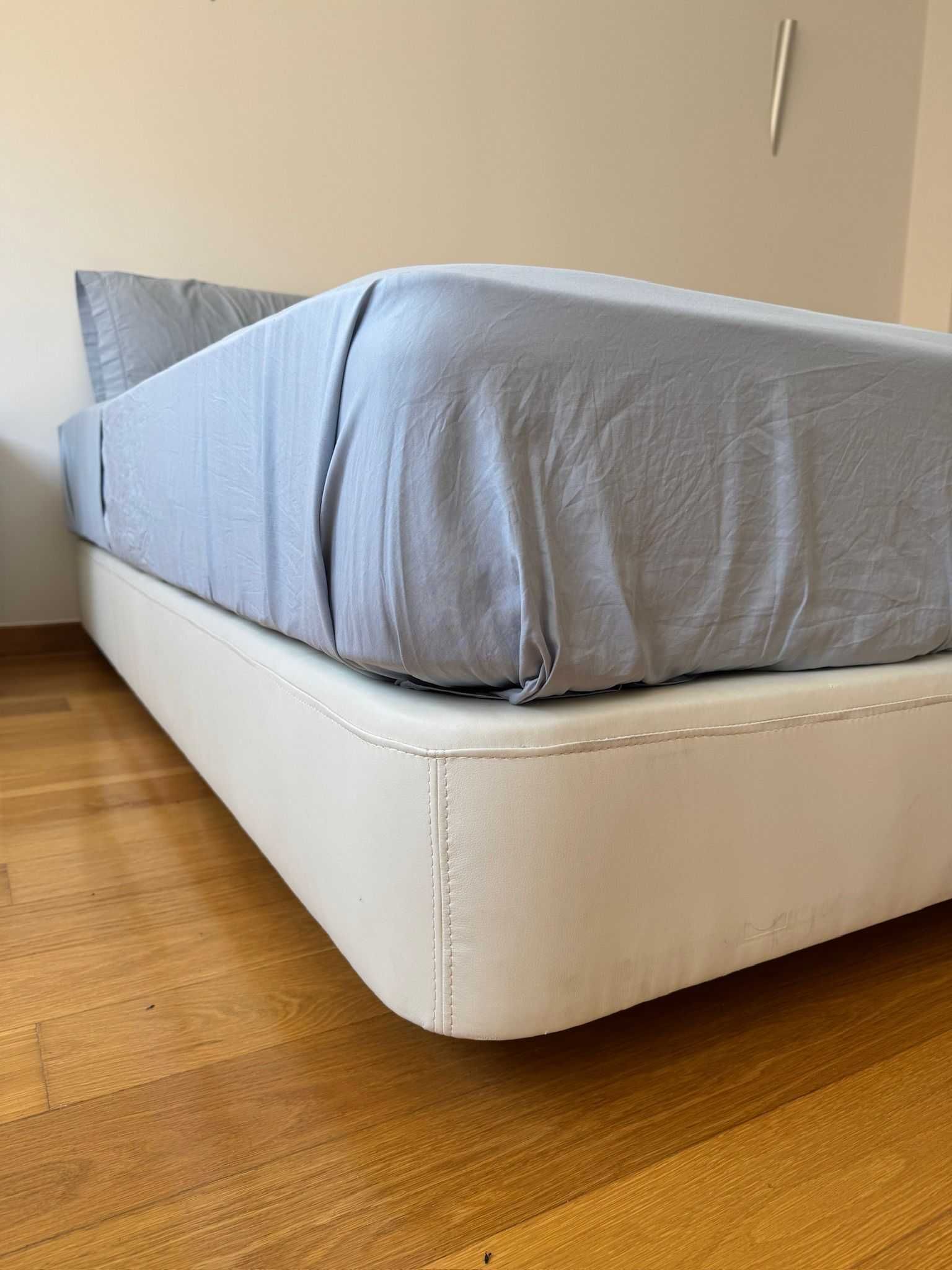 Cama King Size + Colchão