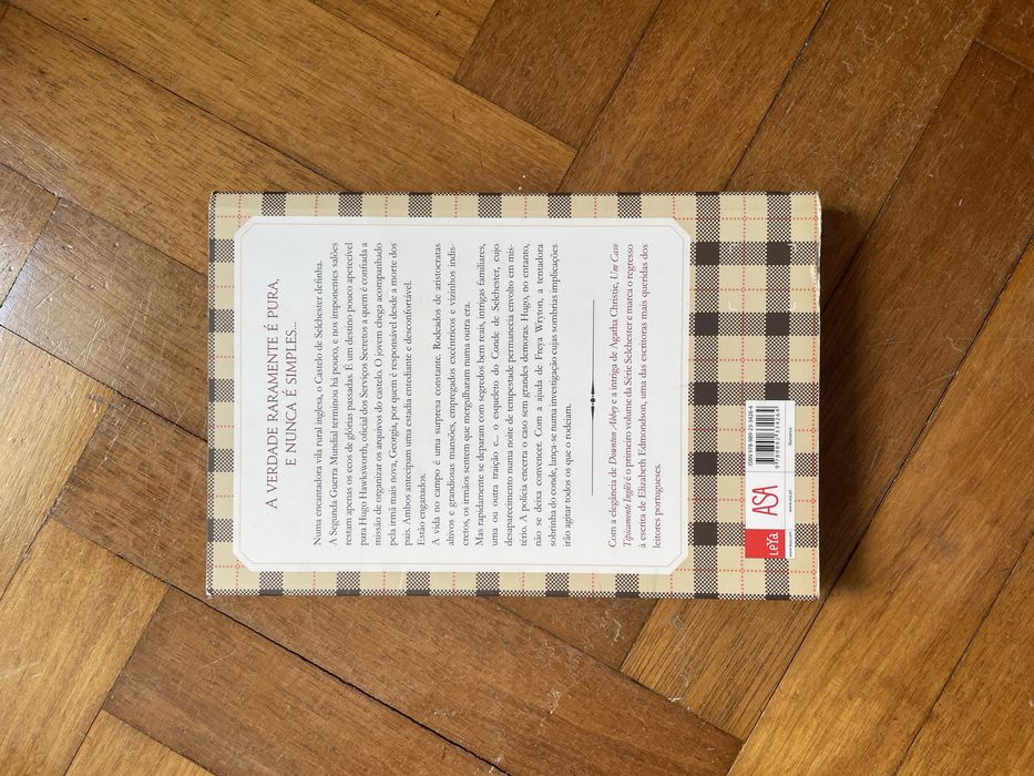 Livro: Um Caso Tipicamente Inglês de Elizabeth Edmondson