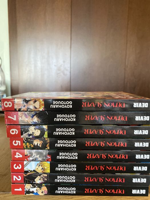 8 volumes de Demon Slayer