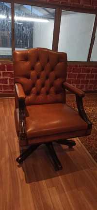 Cadeira secretária em pele vintage