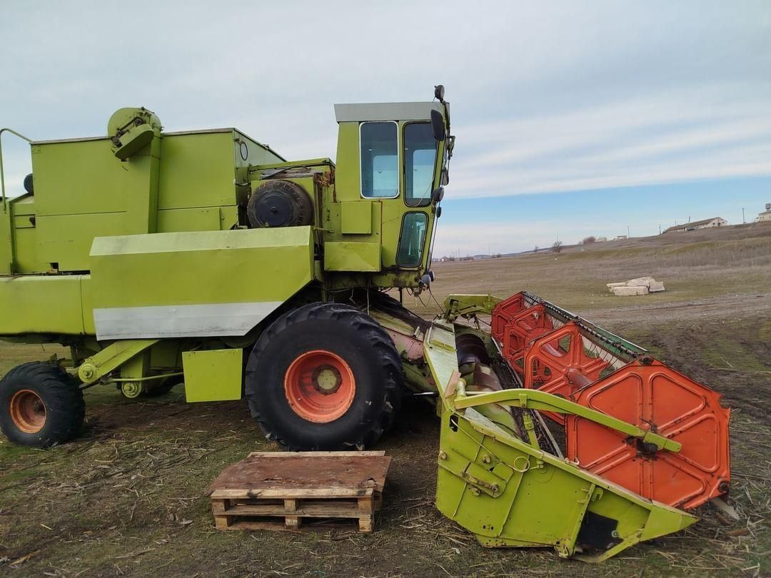 Claas dominator 105