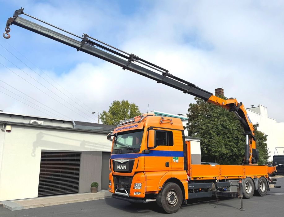 MAN 26.520 TGX skrzyniowy z dużym HDS HMF 5020 K5 , 6x4, do kontenerów  skrzyniowy z dużym HDS HMF 5020 K5, do kontenerów, 6x4, 430 t.km.