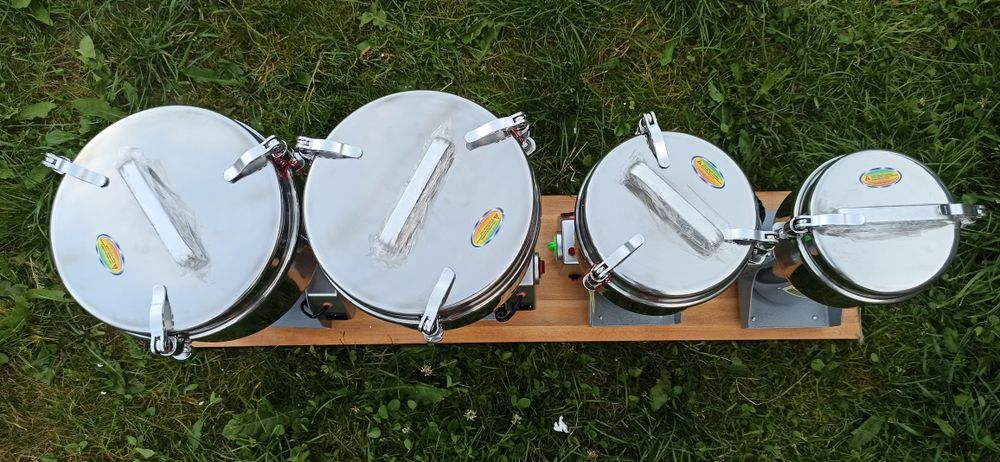 Великий,професійний млин,дробарка,подрібнювач,гріндер на 5000 грам.