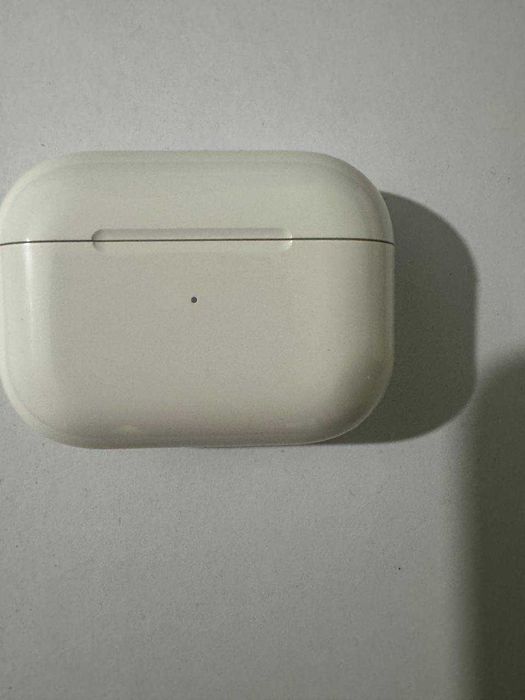 Гарні навушники на кожний день Airpods