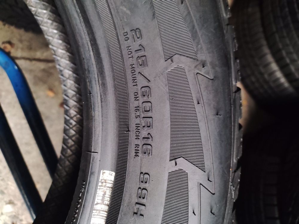 215/60/16 R16 Goodyear Ultra Grip Perfomance GEN1 4шт зима