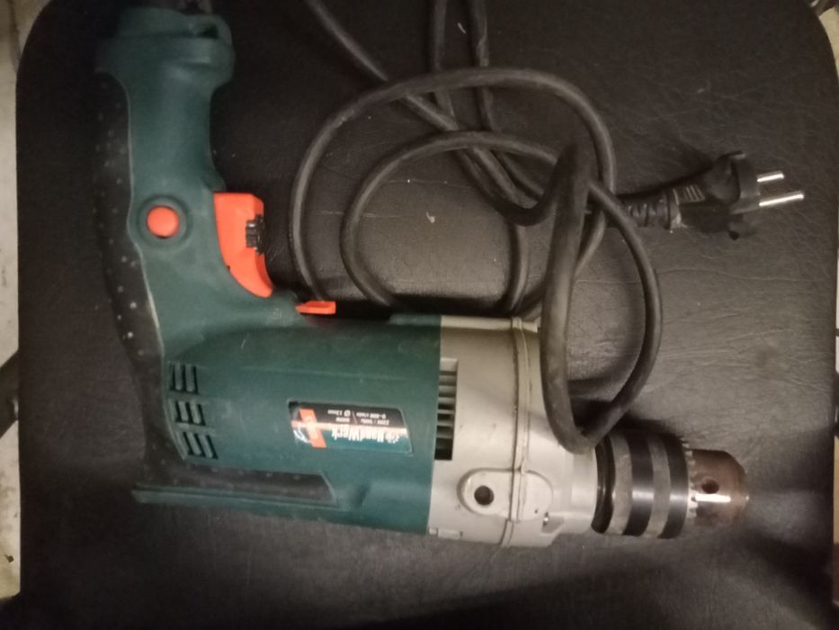 Продам дрель HandWerk GSR13 800w