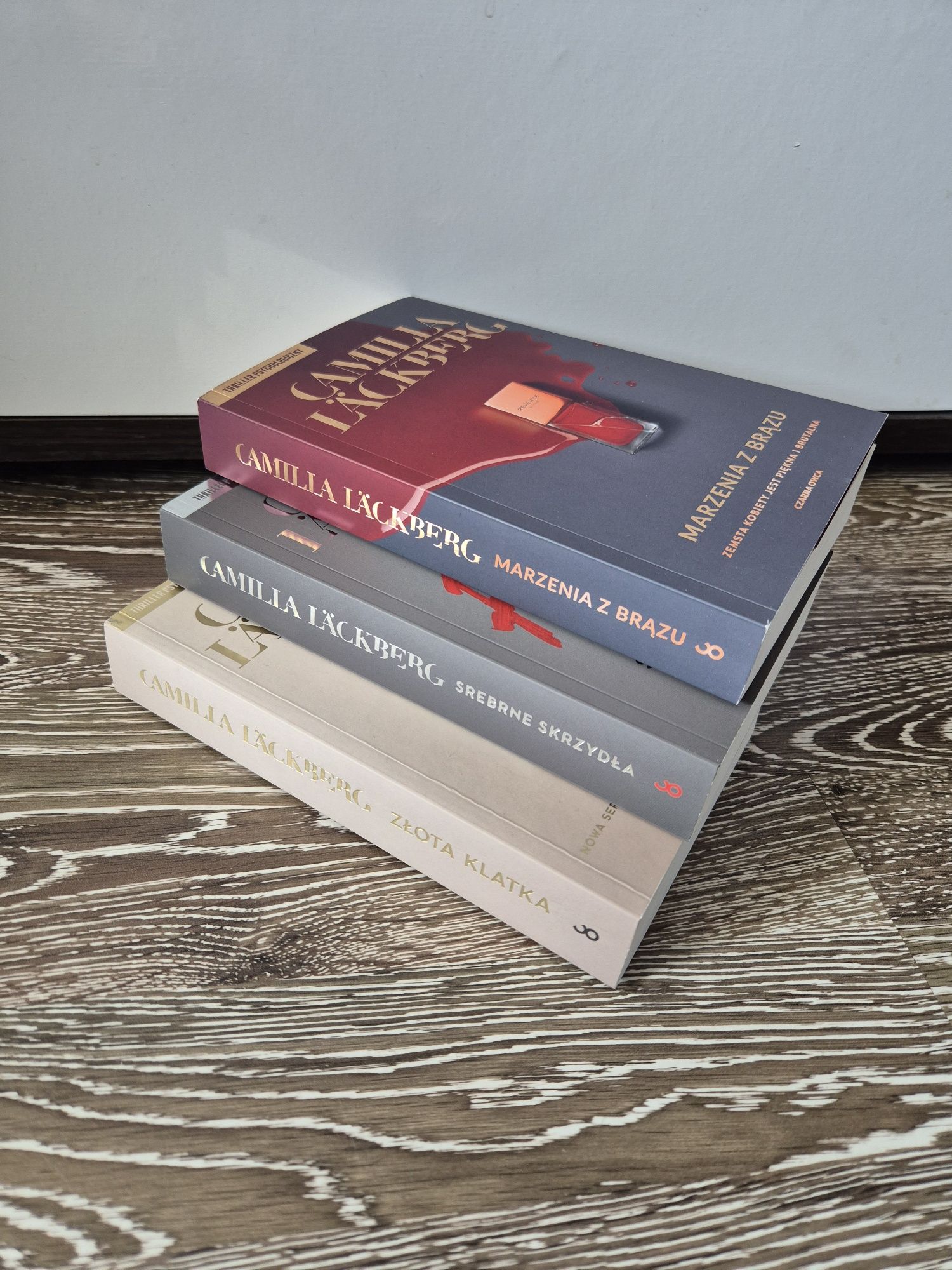 Camilla Lackberg, Pakiet Faye tom 1-3