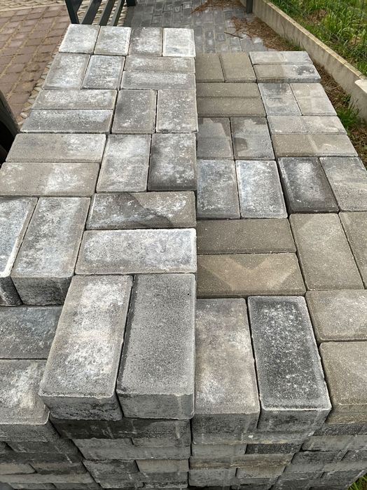 Kostka brukowa - gr. 8 cm