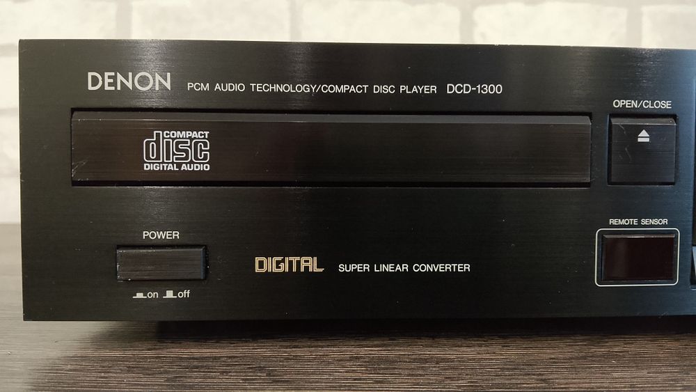 DENON DCD-1300 Compact Disc Player 1985-87
