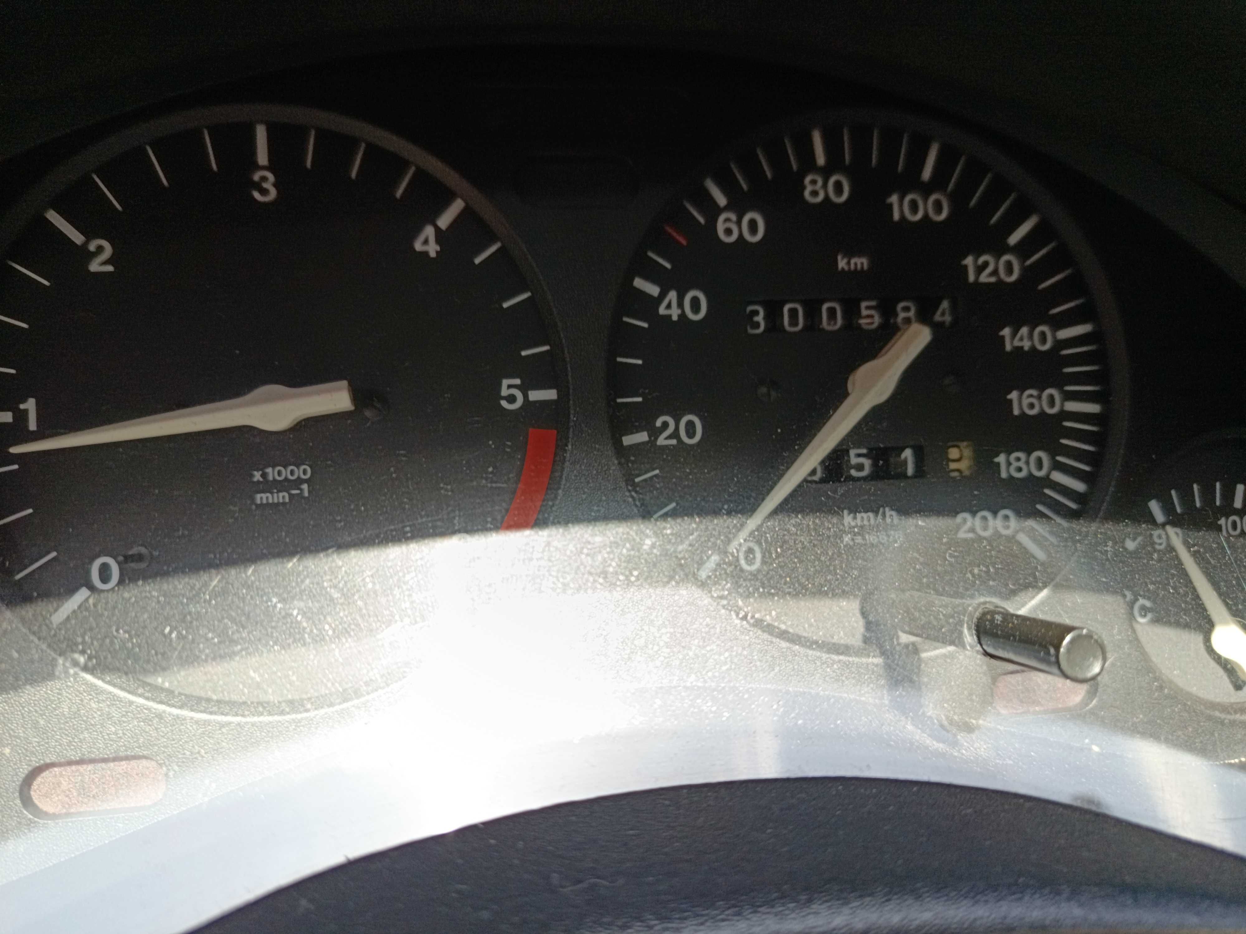 Opel corsa 5 lugares