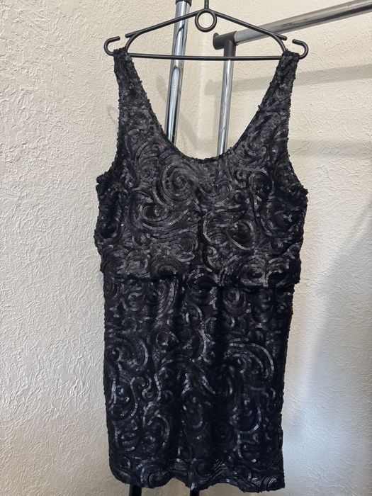 Чорна сукня Mango (новорічна)