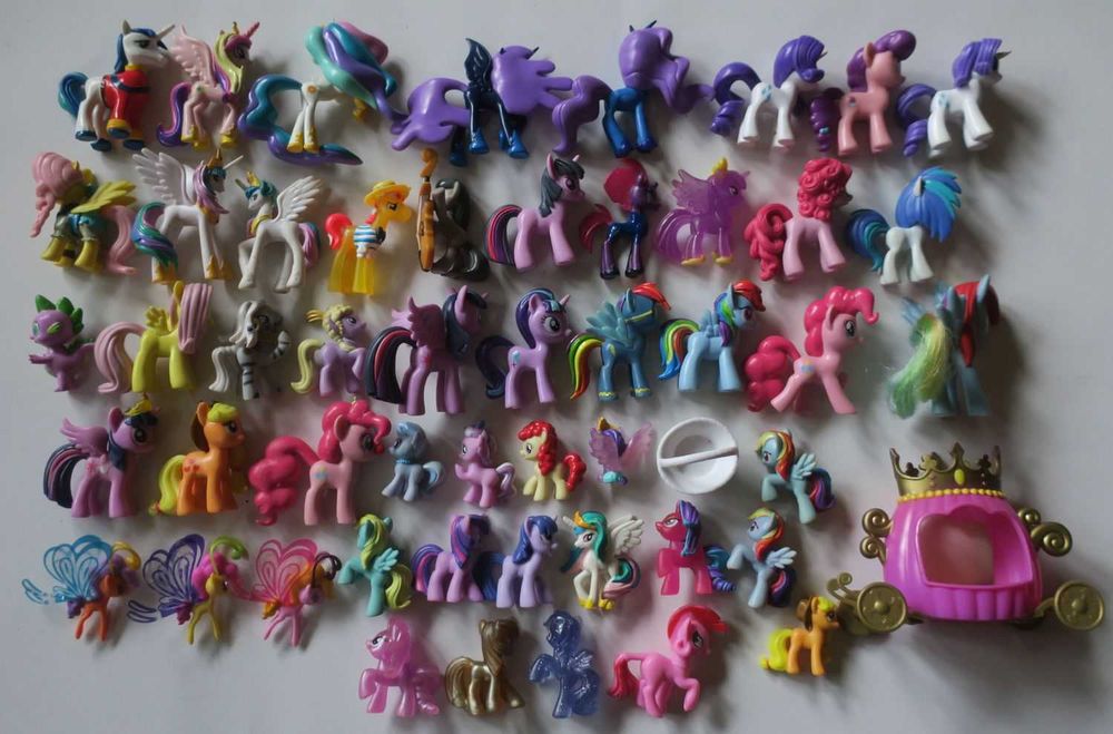 Kucyk My Little Pony Fluttershy Luna Twilight Sparkle Celestia