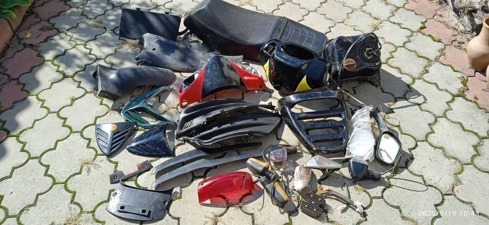 Продам пластик на скутер вайпер шторм