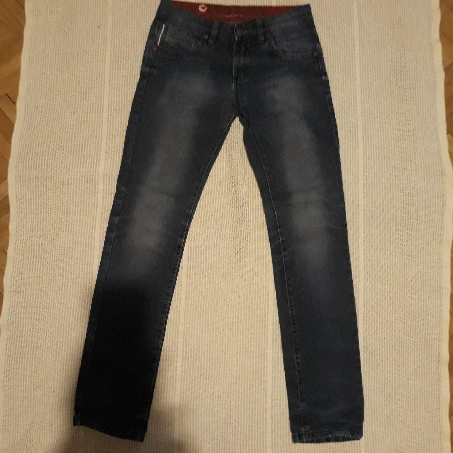 Sprzedam jeansy damskie