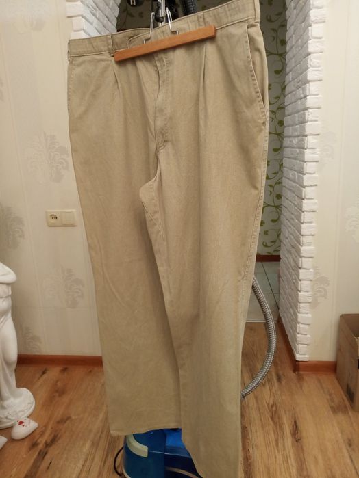 Брюки мужские светлые