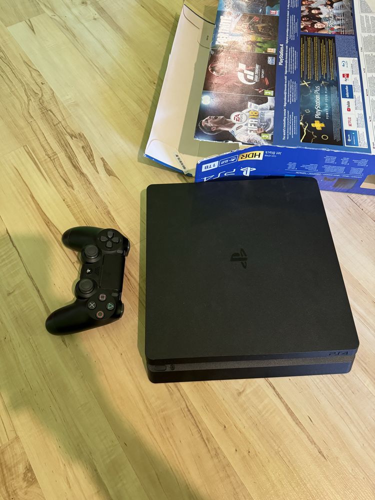 Playstation4 Slim na 1 TB