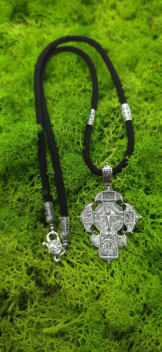 Срібний хрестик на шовковому шнурку