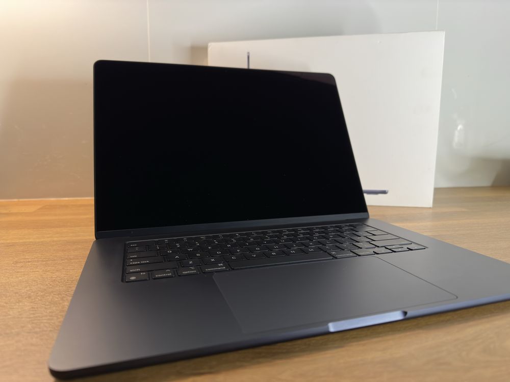 MacBook Air 15 8Gb/512Gb/Midnight